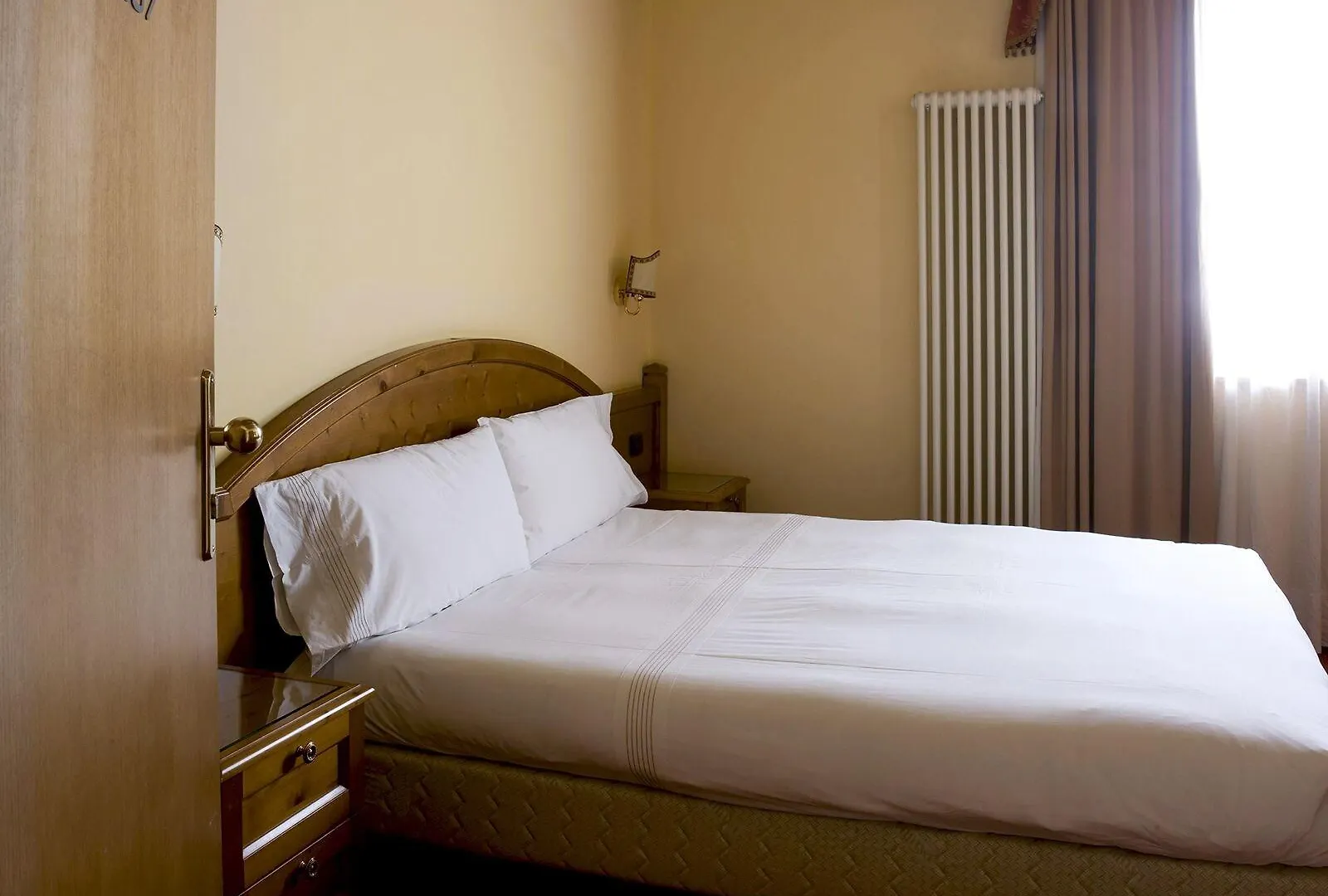 Grand Hotel Paradiso Passo del Tonale 5*,  Italia