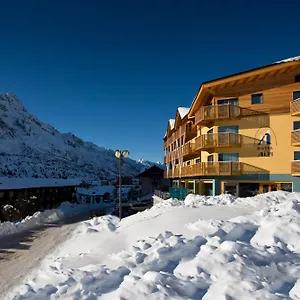 Delle Alpi Otel
